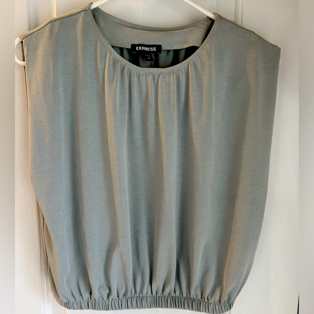 Express XS Top